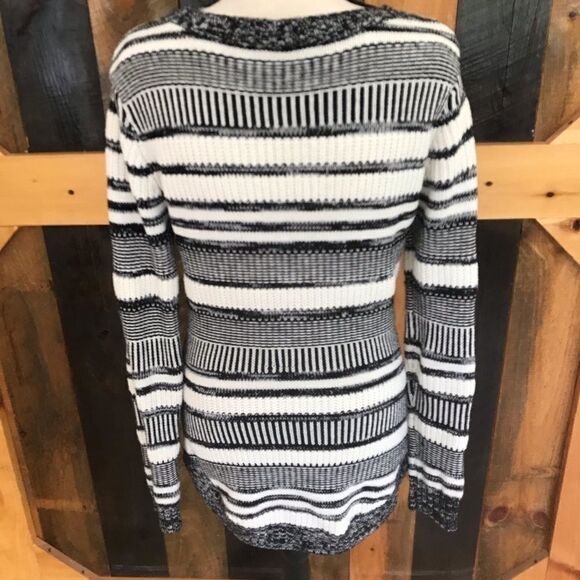Market & Spruce cotton blend round neck sweater - Picture 4 of 5